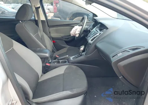 2014 Ford Focus Se z USA, uszkodzony, nr VIN 1FADP3F22EL378257